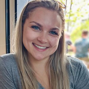 Meet your Posher, Emma